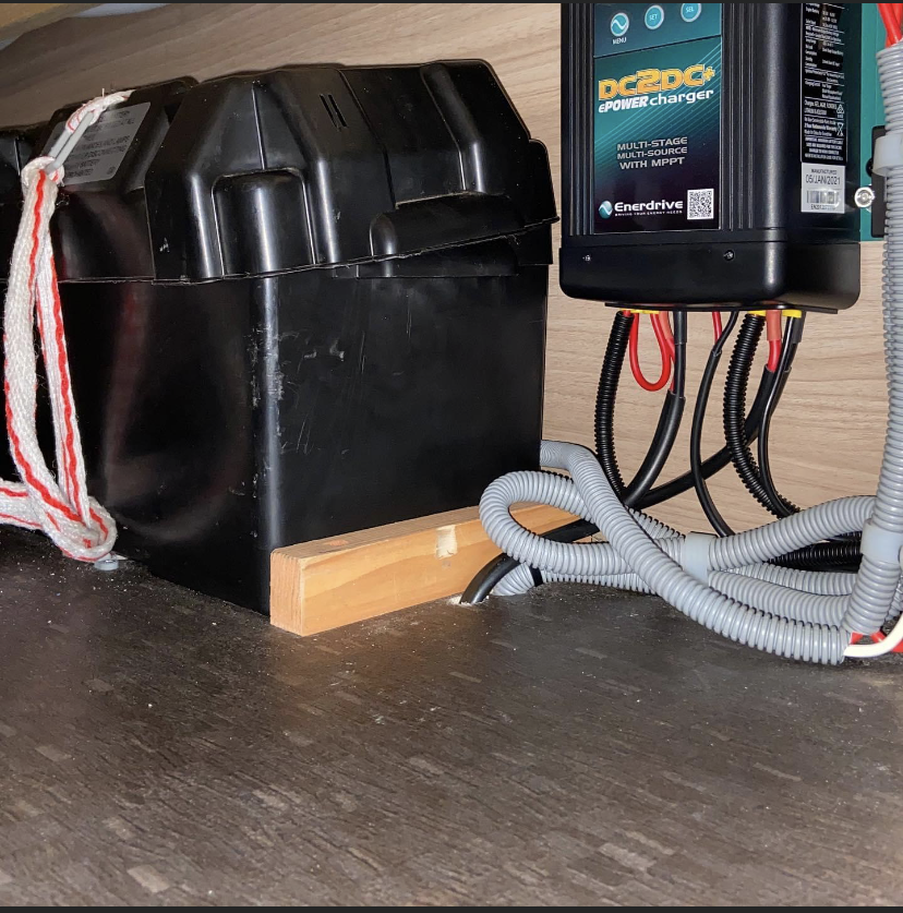 caravan dcdc charger installation